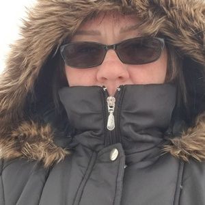 Meet your Posher, Rena